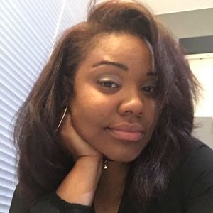 Meet your Posher, April